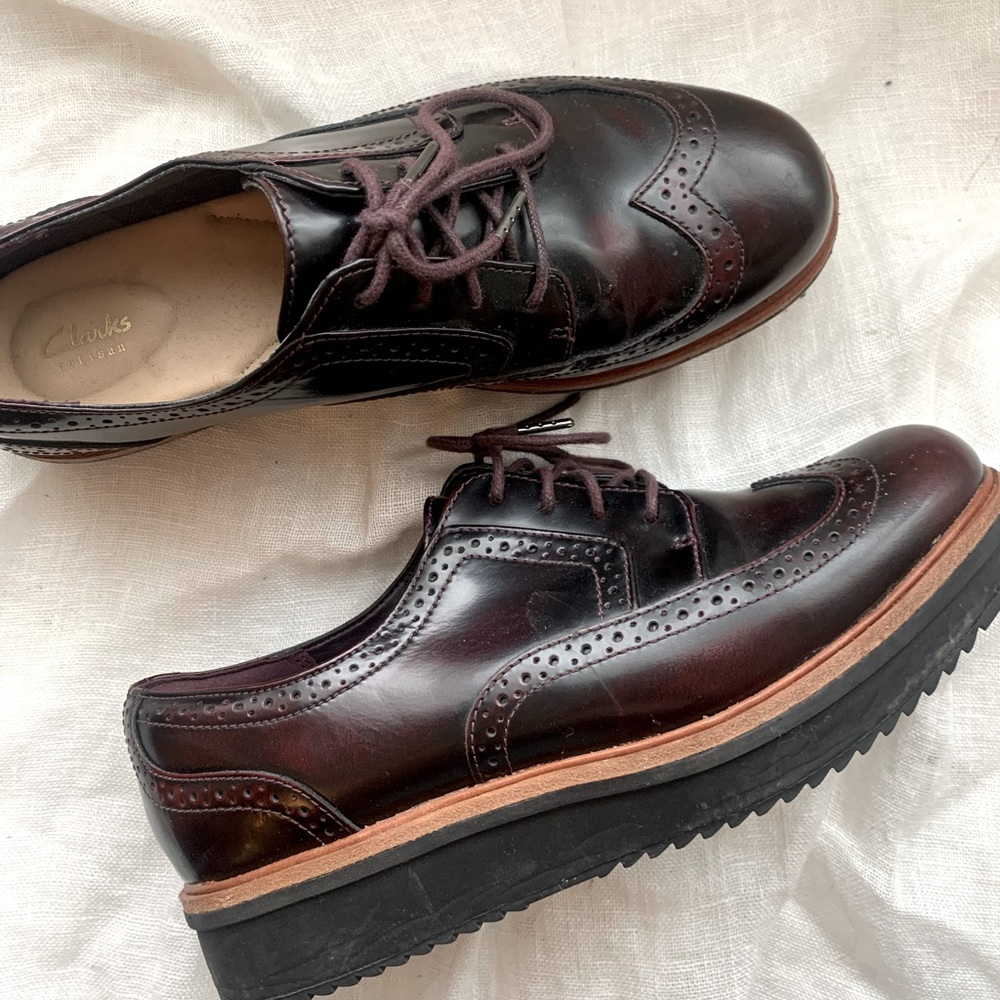 Clarks Women's Burgundy Brogue Leather Flats